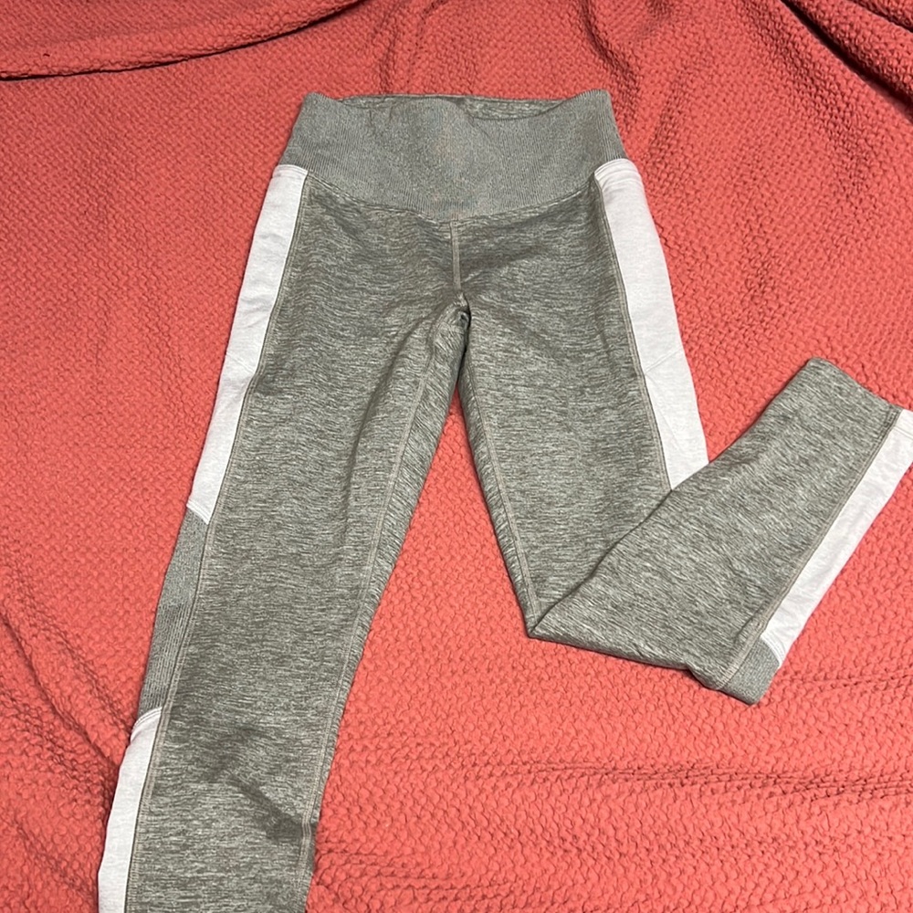 Victoria’s Secret Leggings- Size Small